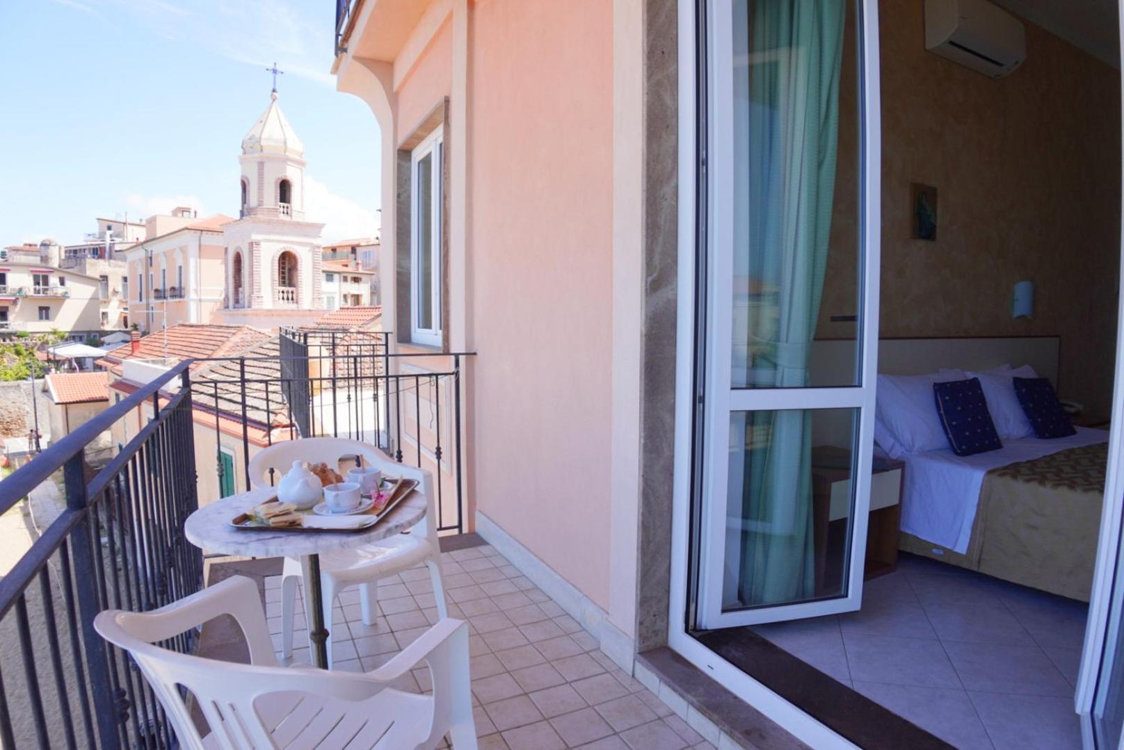 New Hotel Sonia Santa Maria di Castellabate Buitenkant foto